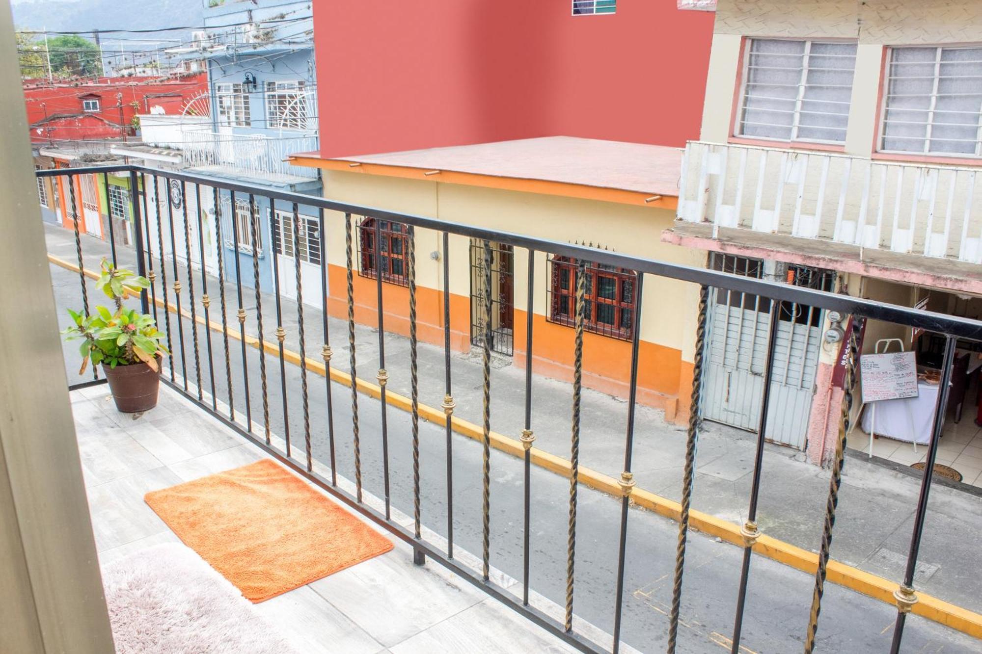 Oyo Gandag Hotel
